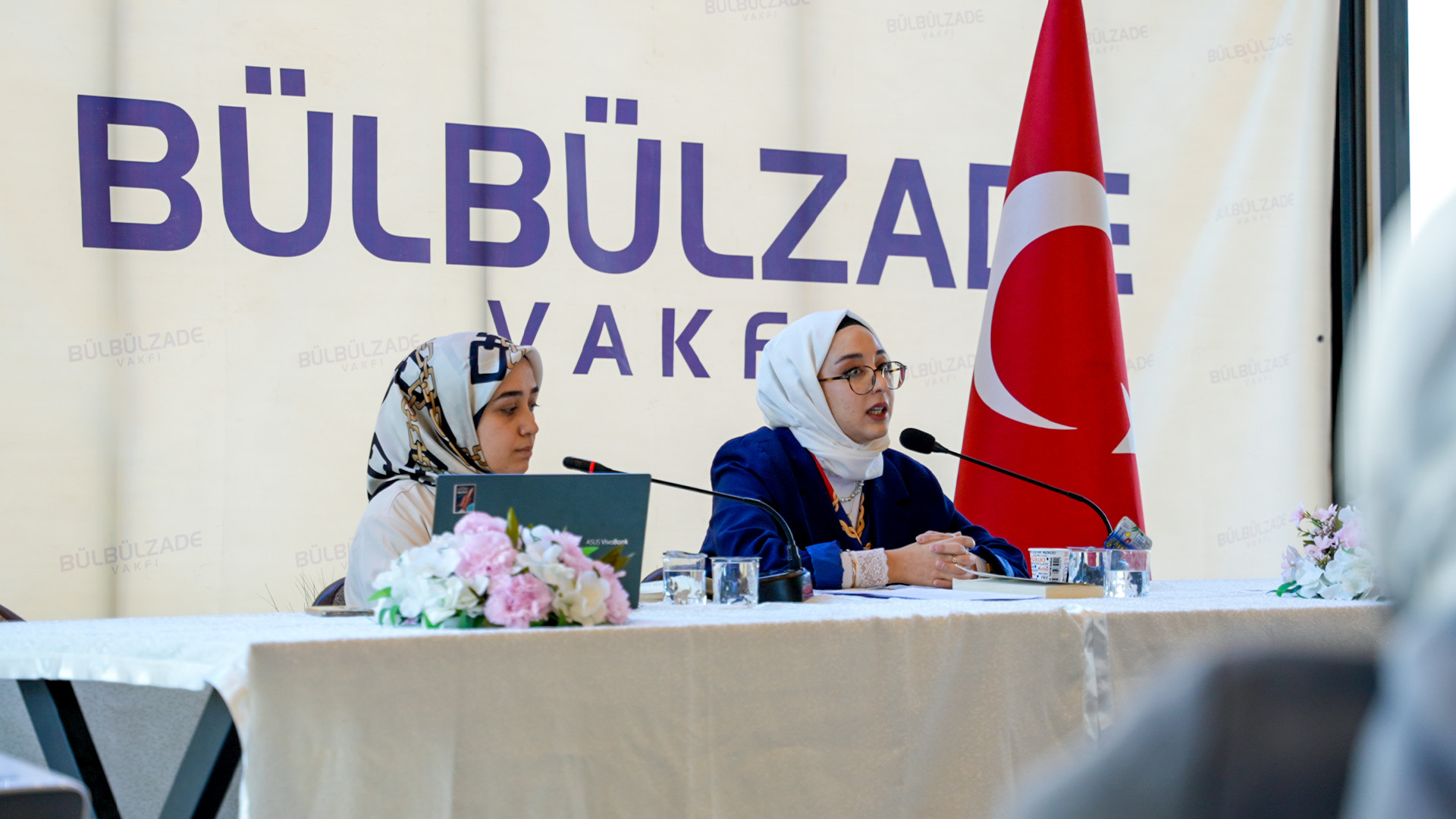 Mozaik Kadın ve Aile Derneği Dönemin İlk Kitap Tahlili